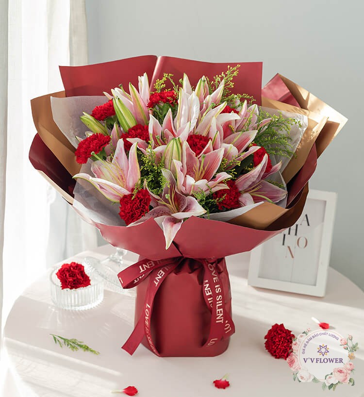 Tình yêu nở rộ/ Hoa cẩm chướng đỏ | V'V FLOWER - Shop Hoa Tươi